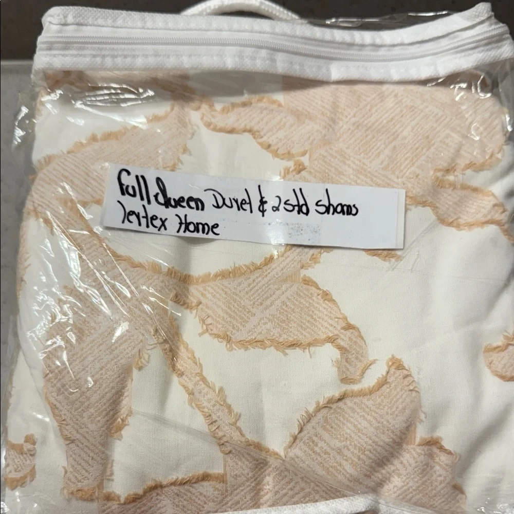Levtex Cream and Tan Duvet Cover